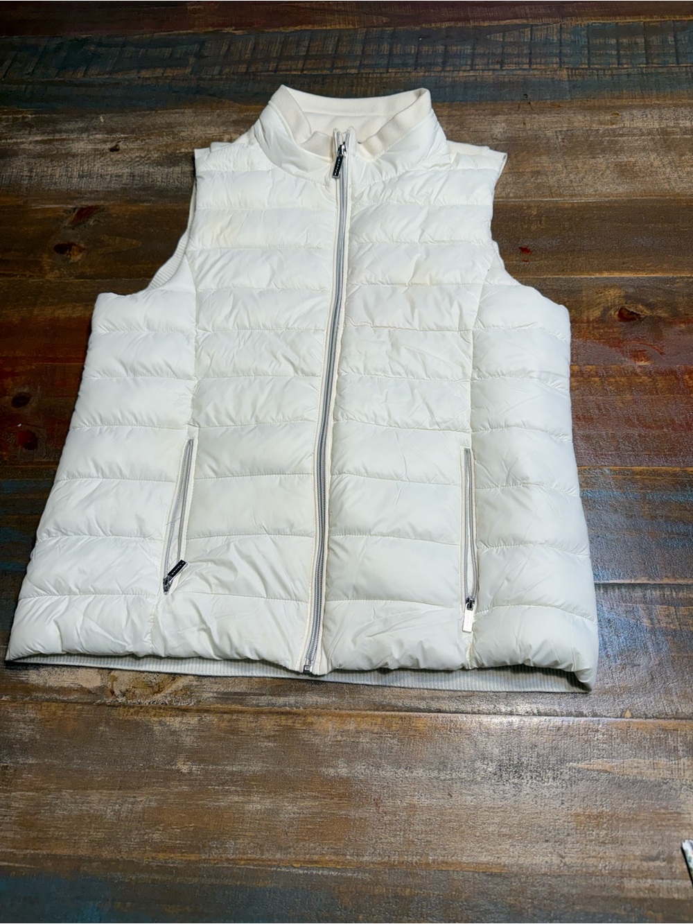 Tahari White Quilted Puffer Vest with Zip Pockets